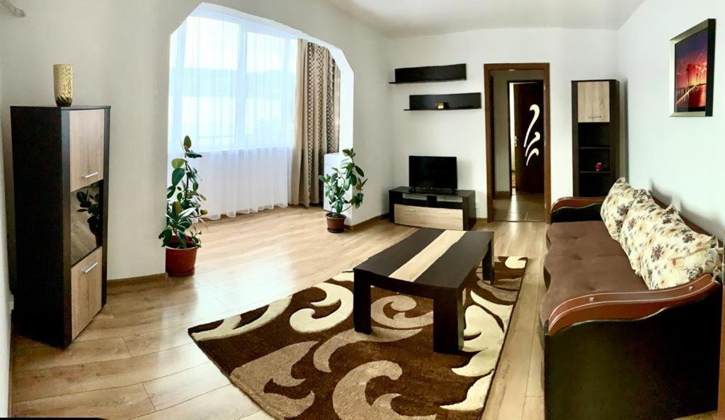 Cazare Apartament Orsova Apartment ภายนอก รูปภาพ