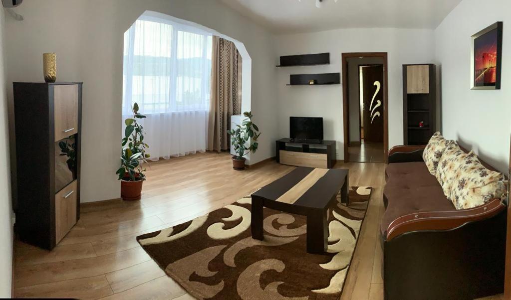 Cazare Apartament Orsova Apartment ภายนอก รูปภาพ